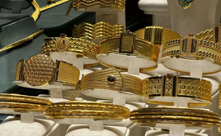 Fed etkisi kısa sürdü, altın haftayı düşüşle kapatıyor