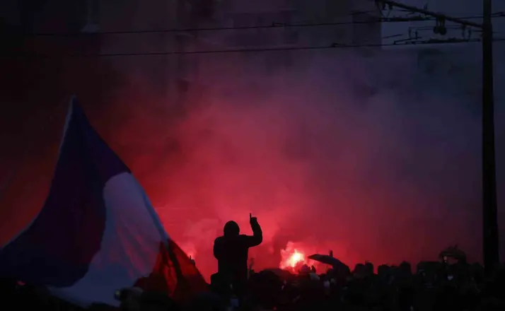 Fransa’da sokaklar bir kez daha karıştı: Bin kişi gözaltında
