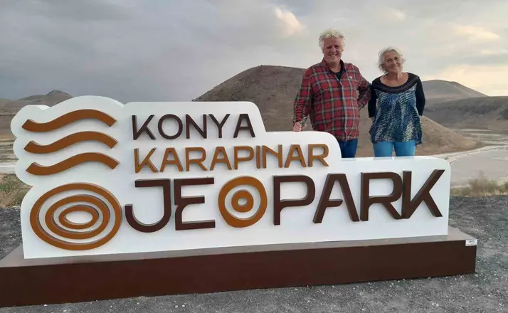 Fransız çift Meke Gölü’ne hayran kaldı