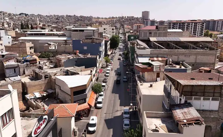 Gaziantep Büyükşehir’den kentin ana caddelerine estetik dokunuş

