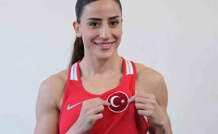 Gizem Özer bronz madalya kazandı
