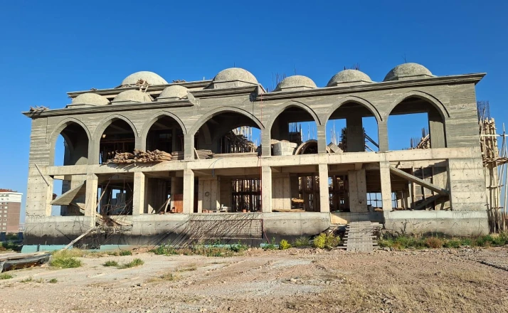 Göztepe Camii camii inşaatı devam ediyor