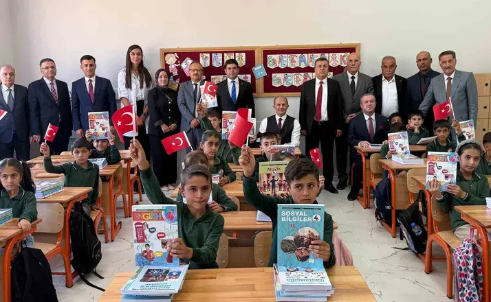 Hakkâri’de 60 bin 712 öğrenci yeni eğitim yılına başladı
