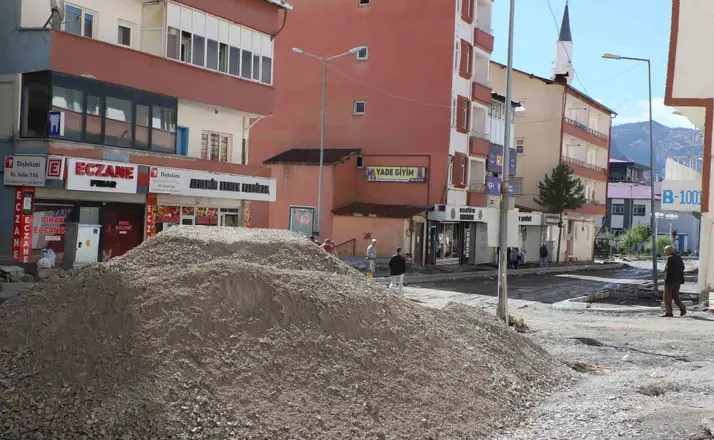 Hakkari’de KPSS Ön Lisans oturumu için ’gürültü’ önlemi: Çalışmalar ve inşaatlar durduruldu
