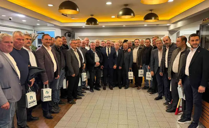 İş İnsanı Özdemir Muhtarlar Günü’nde Bandırmalı muhtarlarla buluştu
