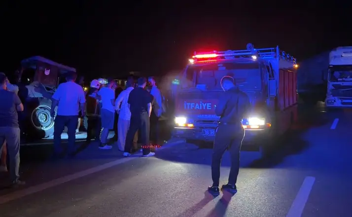 İznik’te tır, traktöre arkadan çarptı: 1 ölü
