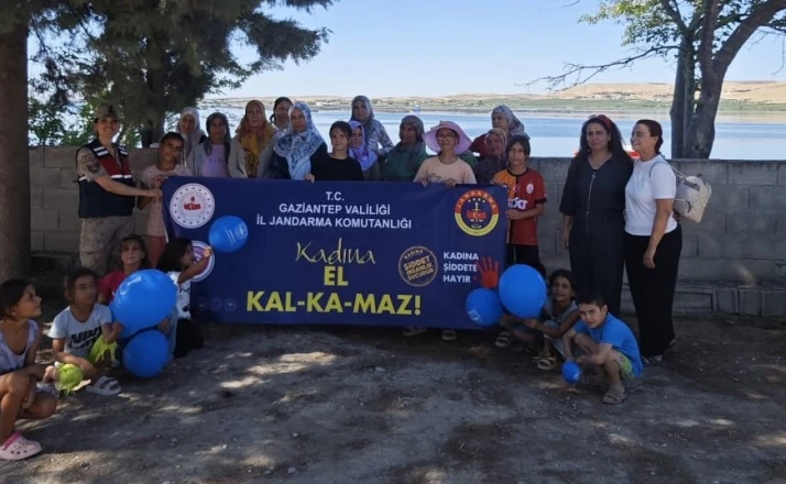 Jandarma ekipleri KADES uygulamasını tanıttı 