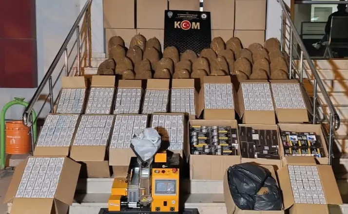 Kaçak tütün ve makaron operasyonunda 3 şüpheli yakalandı
