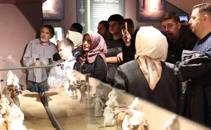 Kadir Gecesi, Konya’da Peygamber sevdalılarını coşkuya boğdu.