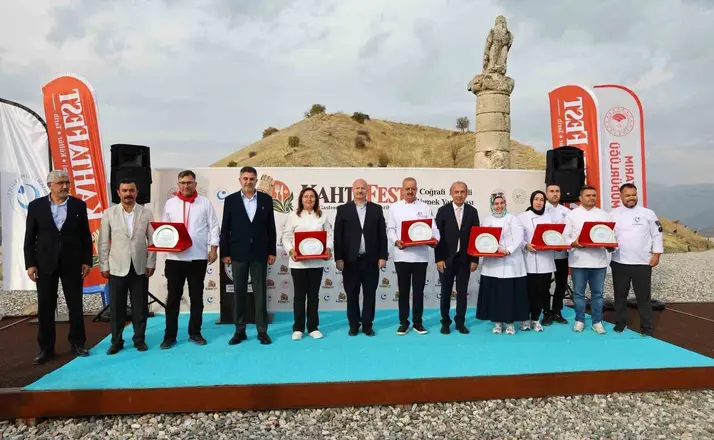 Kahta’nın yöresel lezzetleri KAHTAFEST’te tanıtıldı
