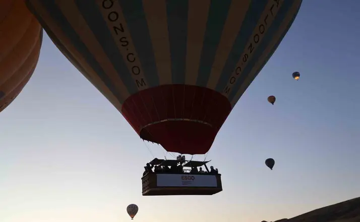 Kapadokya’da balonlar rahim ağzı kanserine karşı farkındalık için havalandı

