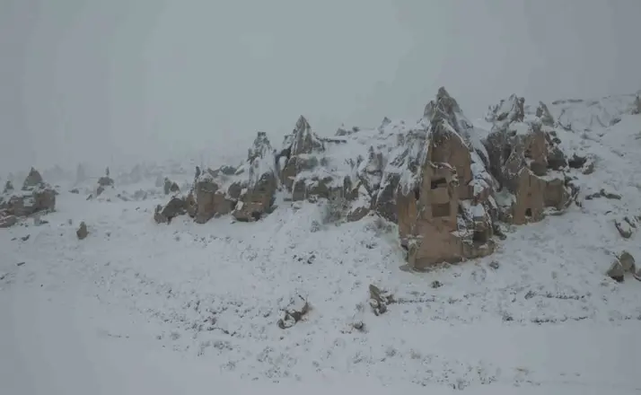 Kapadokya’da düşen kaya parçasının önceki görüntüsü
