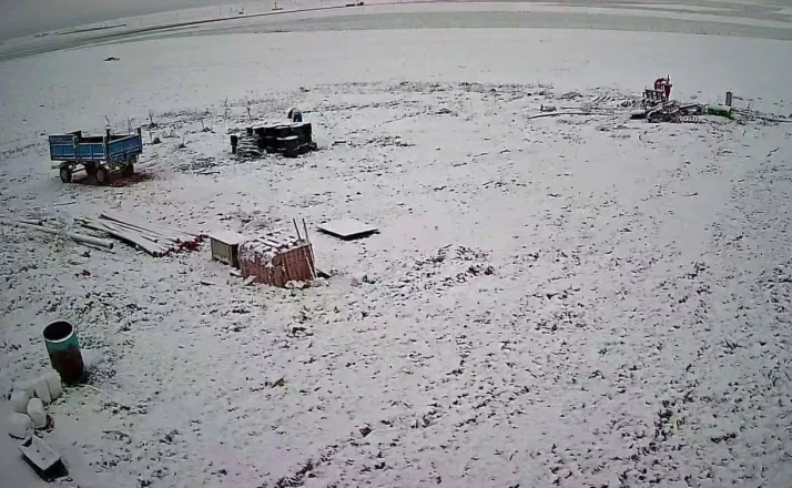 Karapınar’da nisan ayında kar yağışı