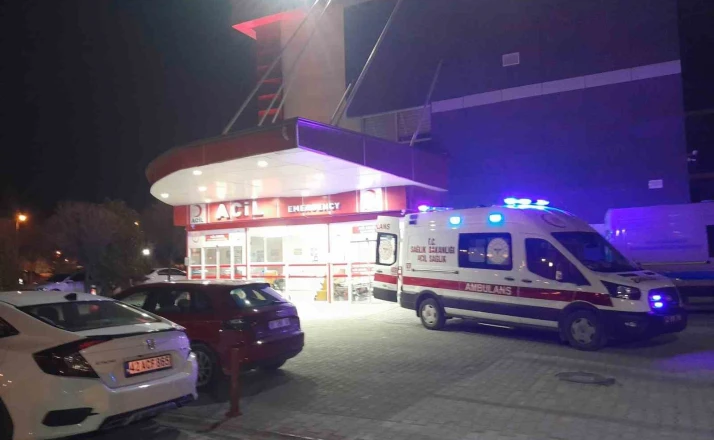 Karapınar’da iki otomobil çarpıştı: 4 yaralı