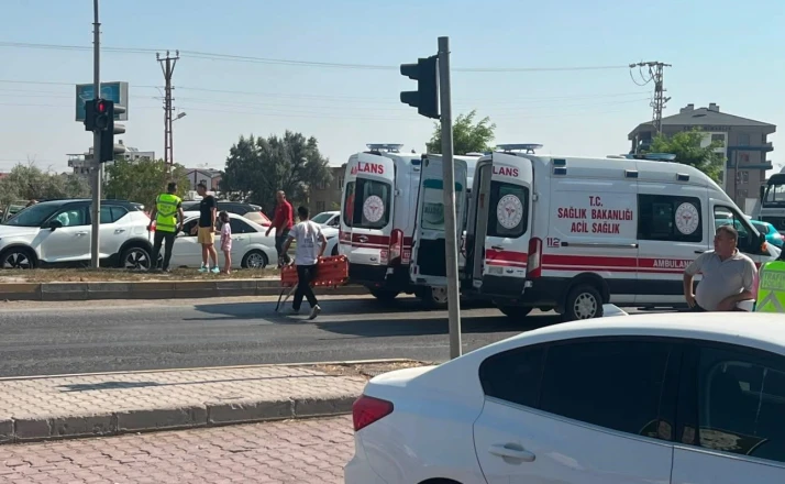 Karapınar’da otomobiller çarpıştı: 2 yaralı