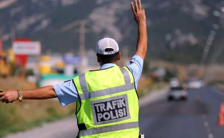 Karayolları duyurdu! Ankara-Konya yolu trafiğe kapatıldı