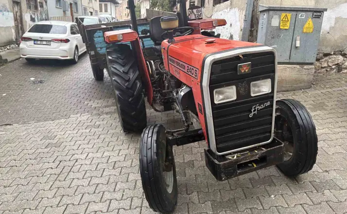 Kastamonu’da otomobil ile traktör çarpıştı: 1 yaralı
