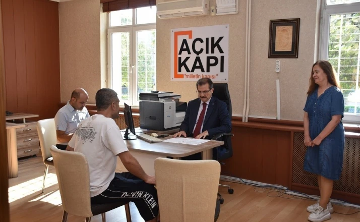 Kaymakamı Güldoğan, ‘Açık Kapı’da vatandaşları tek tek dinledi 
