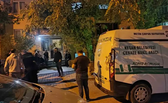 Keşan’da bir kişi evinde ölü bulundu
