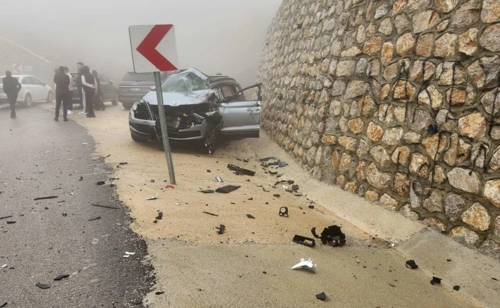 Konya-Antalya karayolunda yaşanan feci kazada 1 kişi öldü, 3 kişi de yaralandı