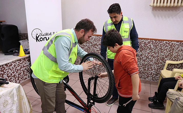 Konya Büyükşehir “Dünya Kışın İşe Bisikletle Gitme Günü” kapsamında etkinlikler düzenliyor