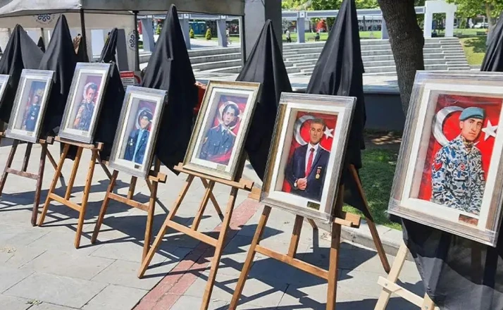 Konya’da 15 Temmuz kahramanlarına vefa! Portreleri rölyef eserlerle yaşatıldı