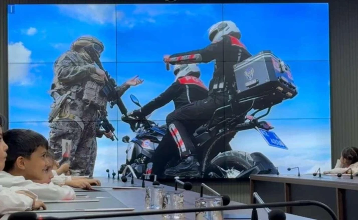 Konya’da 23 Nisan coşkusu! Emniyet kapılarını çocuklara açtı