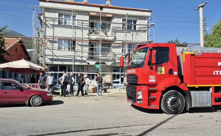 Konya’da apartmanda korkutan anlar! Ustalar müdahale etti