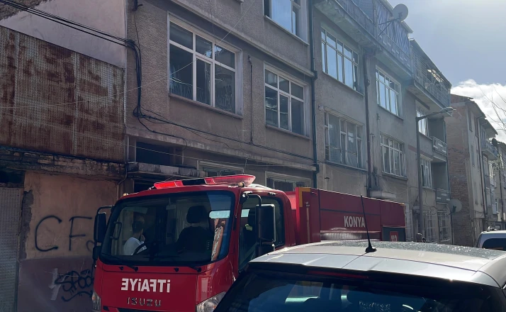 Konya'da apartmanda yangın paniği