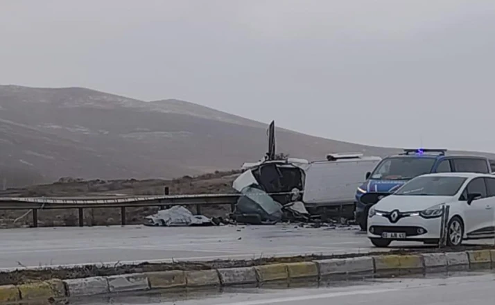 KONYA’DA AREFE GÜNÜ FECİ KAZA!