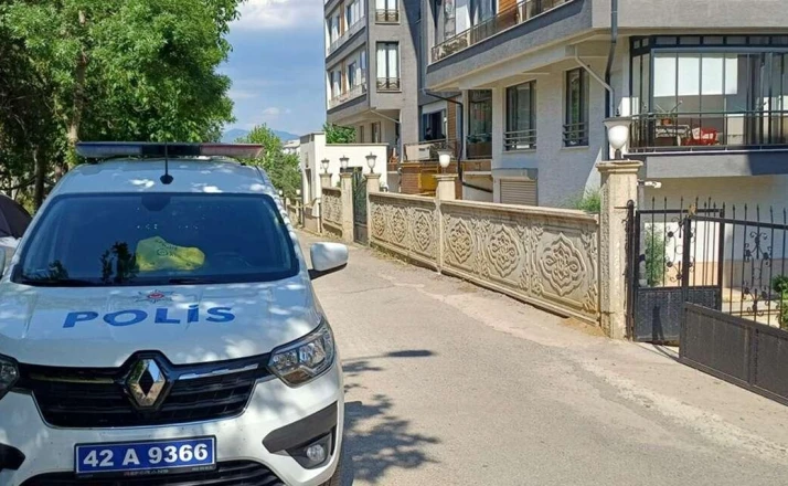 Konya'da balkondan düşen 11 yaşındaki çocuk ağır yaralandı