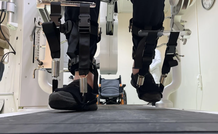 Konya'da felç hastalar için yürüme robotu kapasitesi arttı