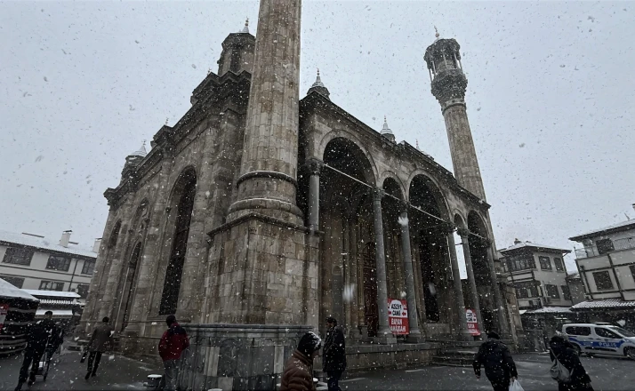 Konya'da kar sürprizi
