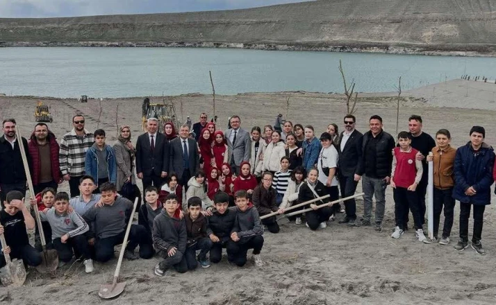 Konya’da öğrenciler geleceğe nefes için harekete geçti