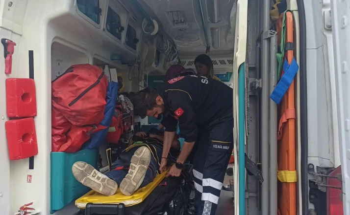Konya'da otomobil ile motosikletin çarpışmasıyla 1 kişi yaralandı