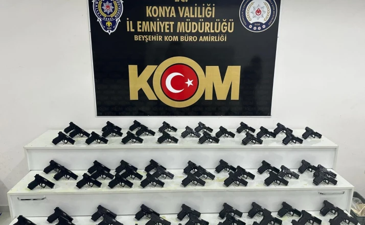 Konya’da silah operasyonu! 70 tabanca ele geçirildi