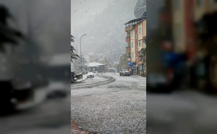 Konya Nisan ortasında beyaza büründü
