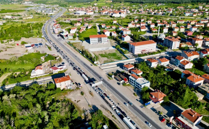 Konya yolunda bayram sonrası yoğunluk başladı