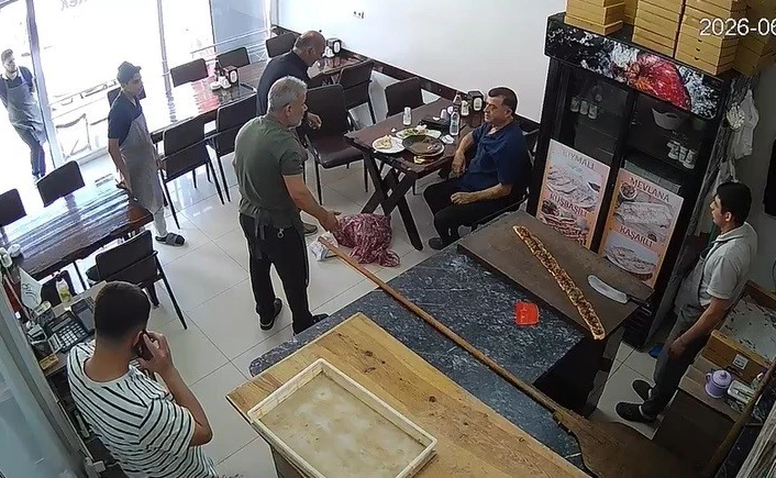 Konya’da lokanta sahibinin soğukkanlı müdahalesi boğulmayı önledi