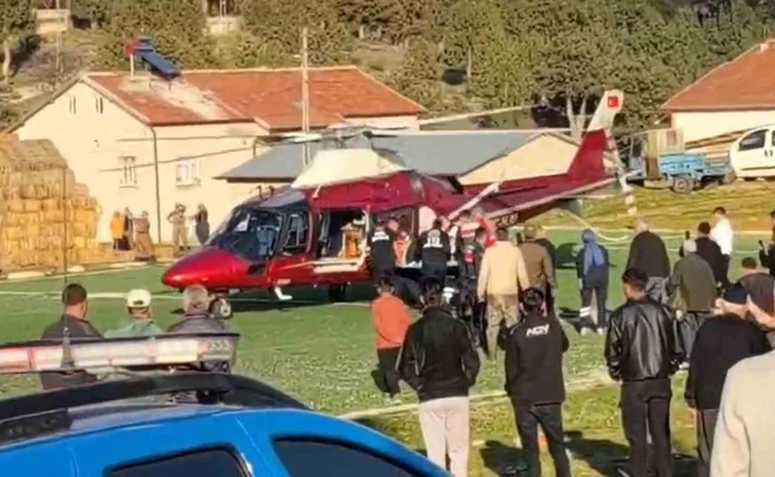 Konya’da tarım aracı kazasında yaralanan vatandaşa hava ambulansı