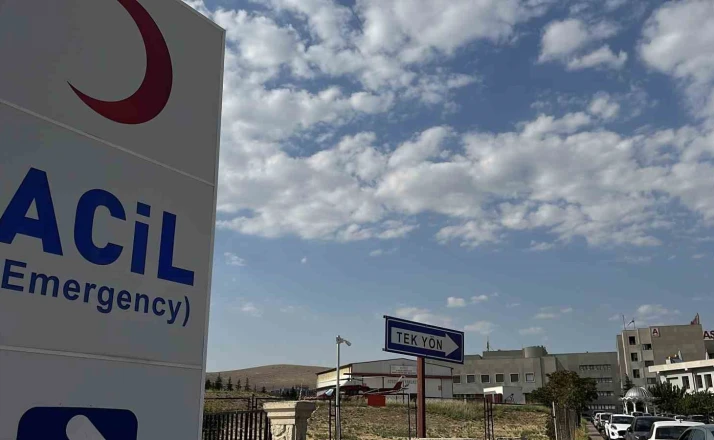 Konya’da taşlı bıçaklı kavga: 4 yaralı