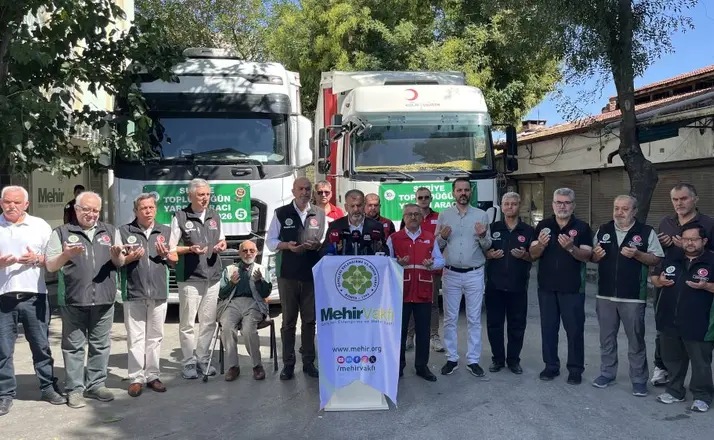 Konya'dan Suriye'ye toplu düğün yardım araçları uğurlandı