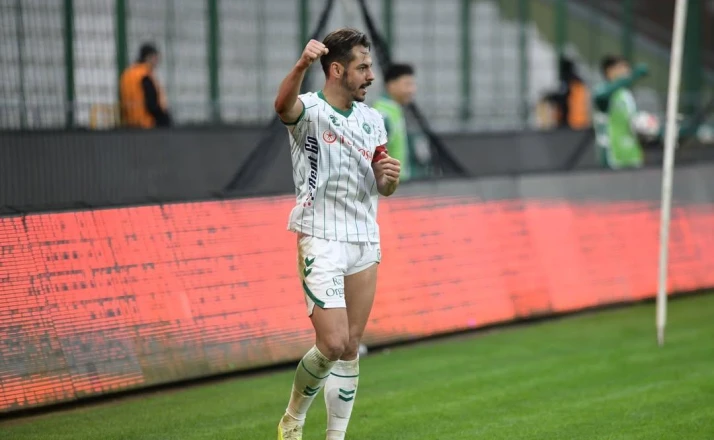 Konyaspor'da bir yaprak dökümü daha! Vedaya hazırlanıyor