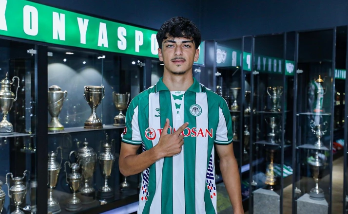 Konyaspor’dan genç futbolcuya tecrübe fırsatı: 1 yıllığına kiralandı
