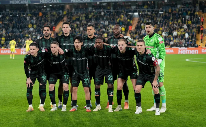 Konyaspor ilk devrede 3-0 geride