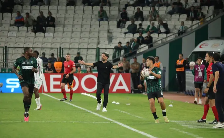 Konyaspor’da İlhan Palut’tan özeleştiri: Gayet kötü başladık!