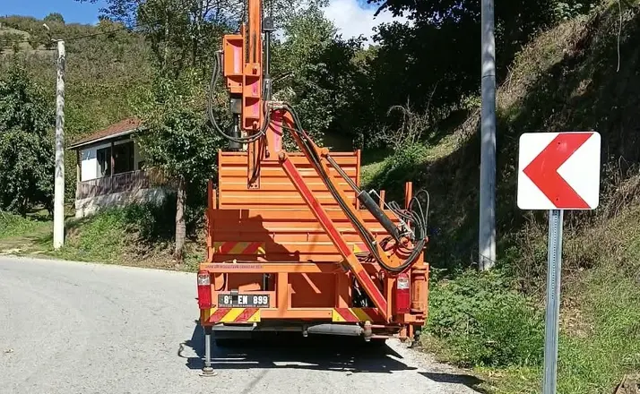 Köy yollarında güvenlik çalışması
