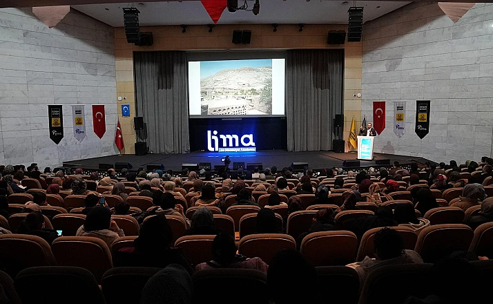 LİMA’dan insanlık ve vicdan ekseninde “Doğu Türkistan” söyleşisi