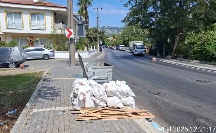Marmaris’te kaçak moloz dökümüne ceza
