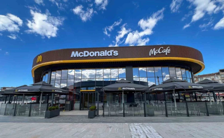 McDonald’s Türkiye 2 bin 350 kişiye daha istihdam sağladı 
